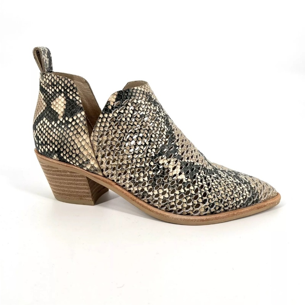 Dolce Vita Ankle Boots Womens Size 5 Snakeskin Print Perforated Sher Booties